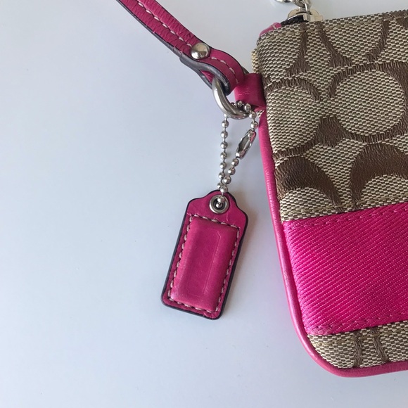 Coach Signature Jacquard Patent Leather Monogram Wristlet, Y2K / Vintage - Picture 4 of 16